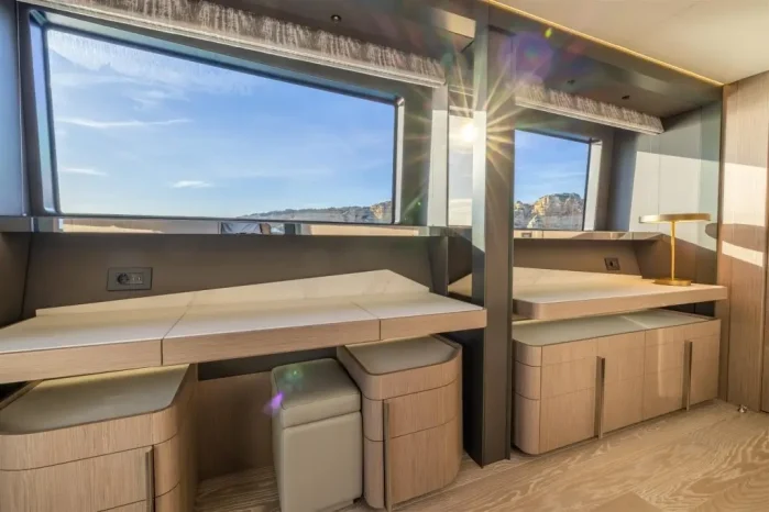 100 yachts gallery 18