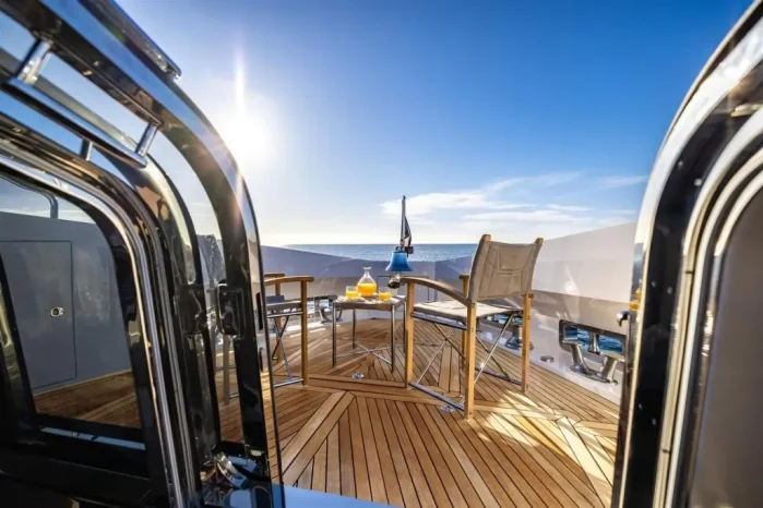 100 yachts gallery 19