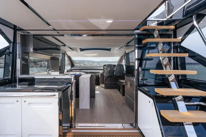 Sunseeker 65 Sport yacht