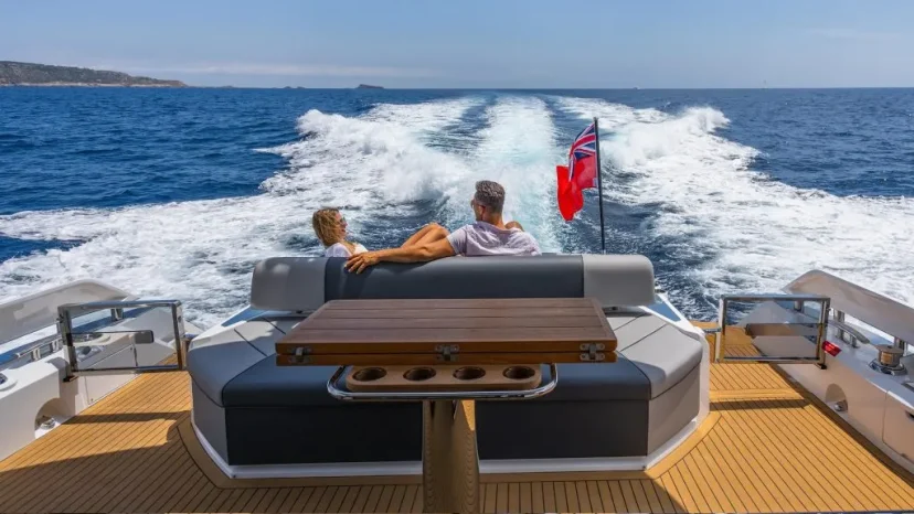Sunseeker 65 Sport yacht