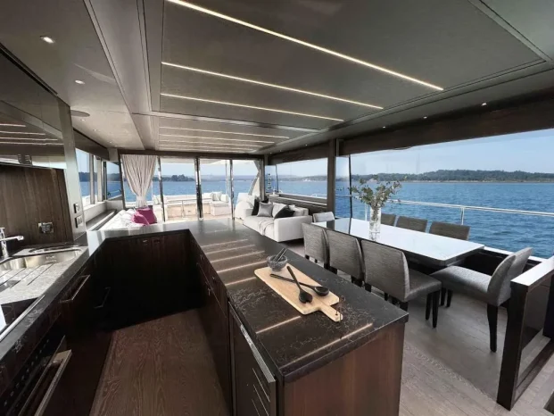 Sunseeker 76 Yacht