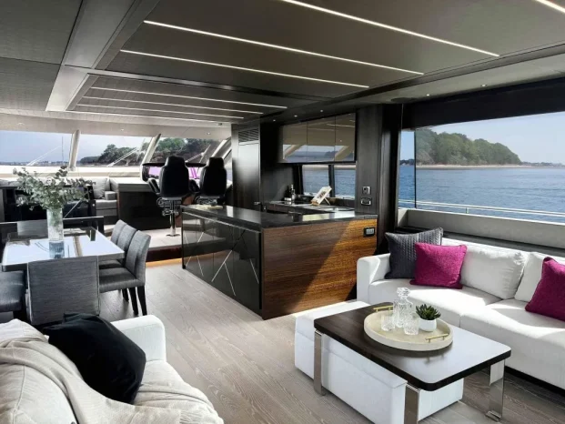 Sunseeker 76 Yacht