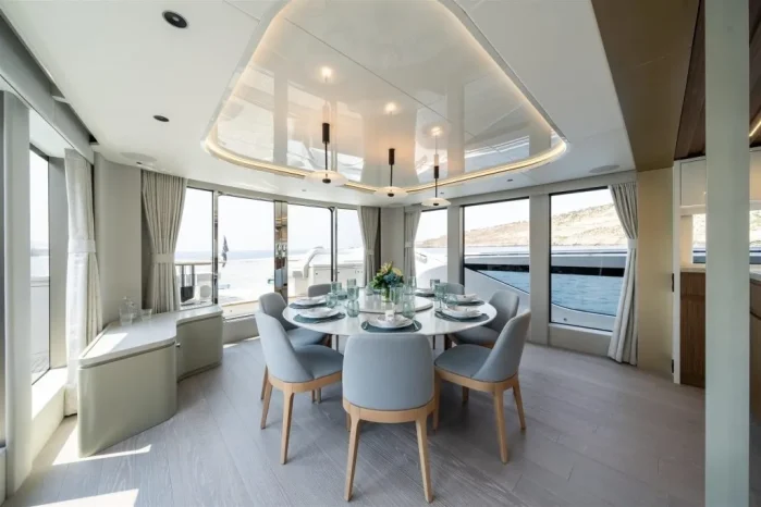 Sunseeker 82 Ocean