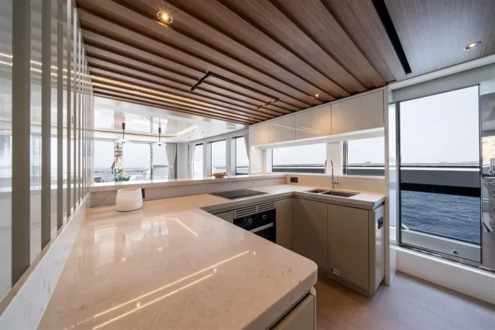 Sunseeker 82 Ocean