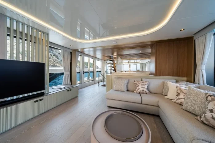 Sunseeker 82 Ocean Enclosed