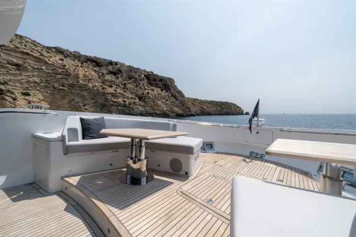 Sunseeker 82 Ocean Enclosed