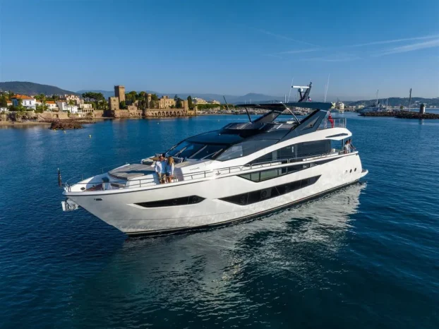 sunseeker 88 yacht