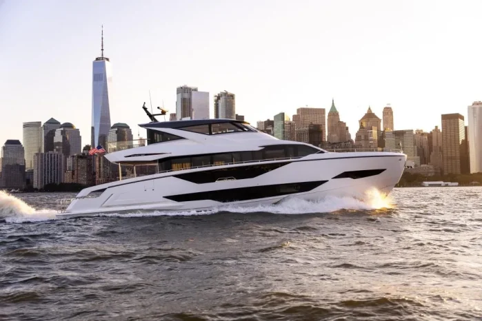 Sunseeker 90 Ocean Enclosed