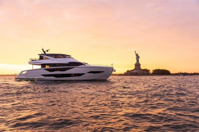 Sunseeker 90 Ocean Enclosed