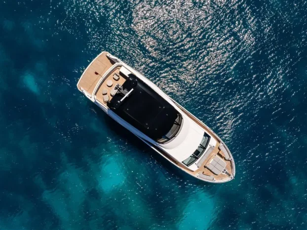 Sunseeker 90 Ocean Enclosed