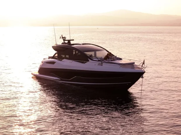Sunseeker Predator 55