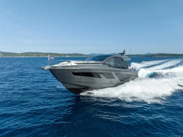 Sunseeker Predator 65