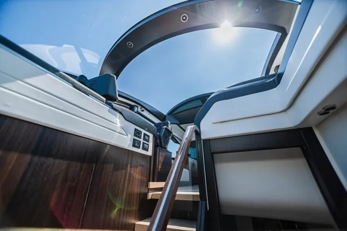 Sunseeker Predator 65