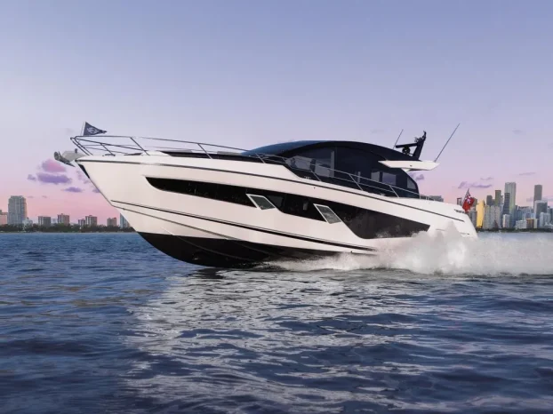 Sunseeker Predator 65