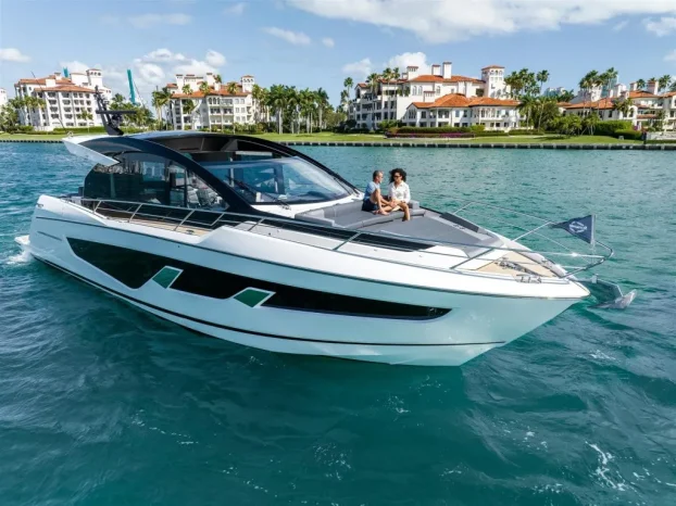 Sunseeker Predator 65