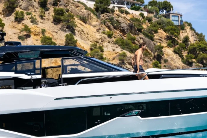 Sunseeker Superhawk 55