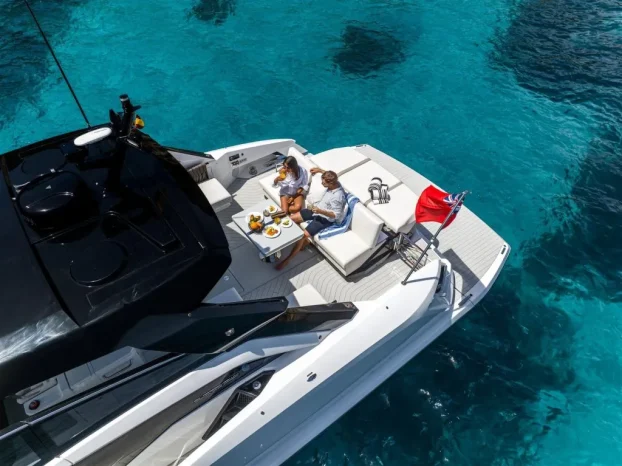 Sunseeker Superhawk 55